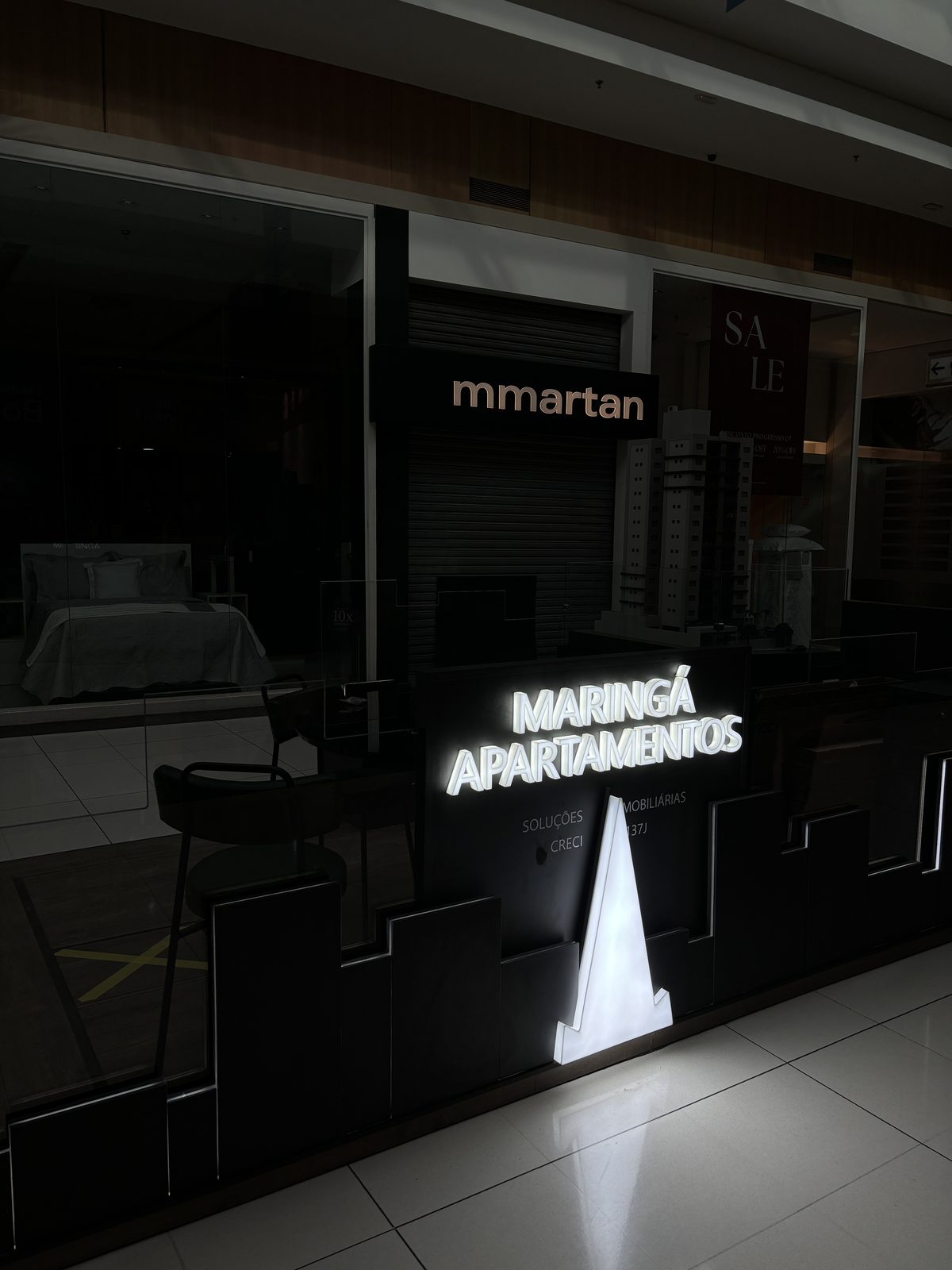 Maringá Apartamentos - Letras caixa iluminadas